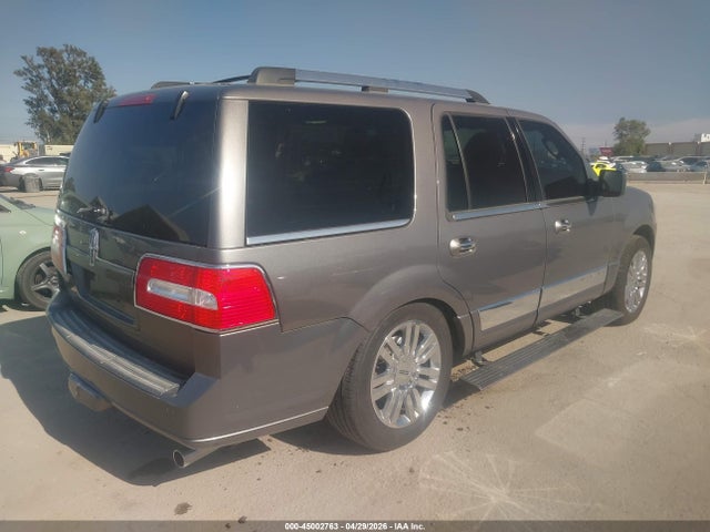 2010 Lincoln Navigator მანქანა იყიდება აუქციონზე, vin: 5LMJJ2H57AEJ02535, აუქციონის ნომერი: 45002763