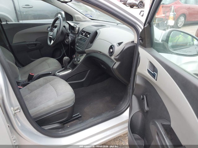 Продажа на аукционе авто 2013 Chevrolet Sonic Ls Auto, vin: 1G1JA5SH5D4143471, номер лота: 45002779