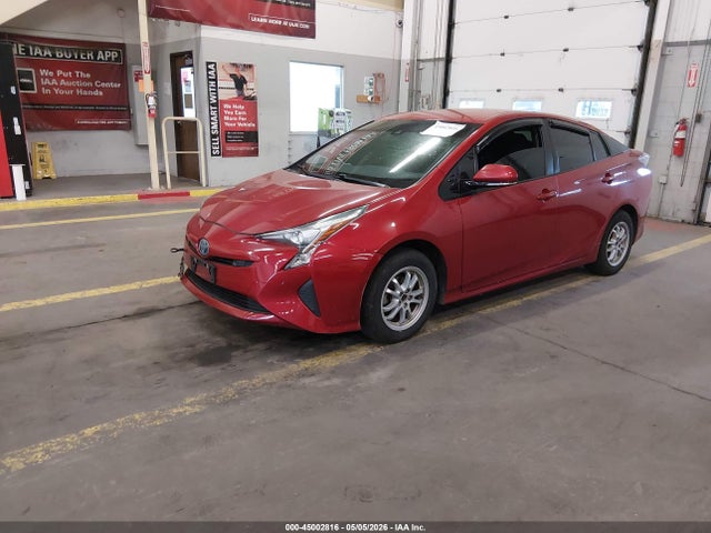 Toyota Prius Two 2018 JTDKBRFU4J3583013 Image 2