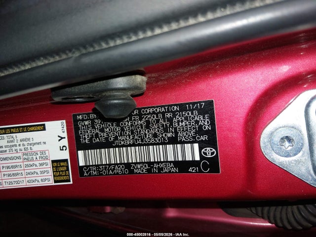 Toyota Prius Two 2018 JTDKBRFU4J3583013 Image 9