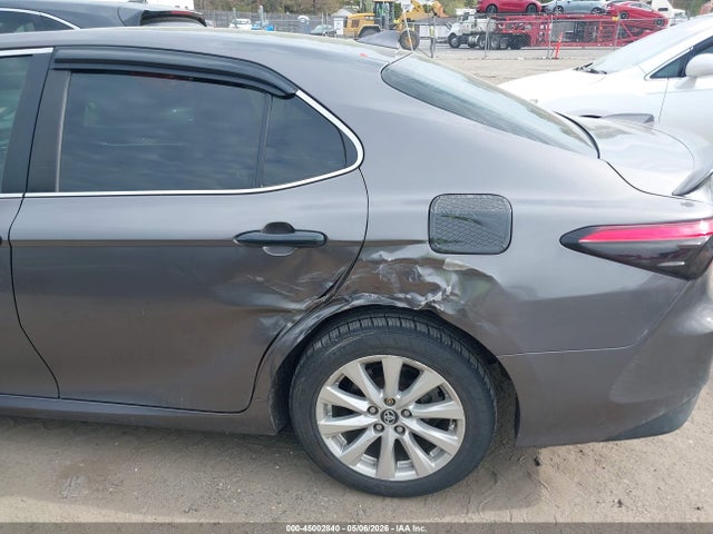 4T1B11HKXKU257224 Toyota CAMRY LE