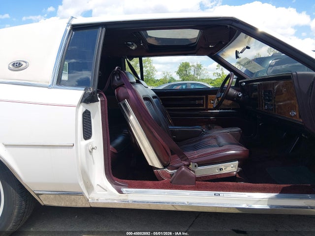 45002892 :رقم المزاد ، 1G4EZ57Y4FE426284 vin ، 1985 Buick Riviera مزاد بيع