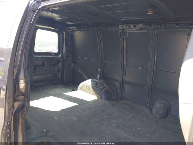 1GCWGAFG6H1100805 Chevrolet Express 2500 Work Van