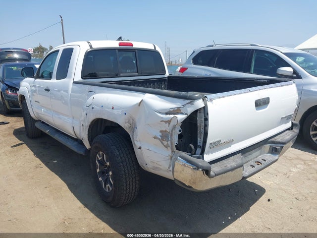 5TFTX4GN3FX050652 Toyota Tacoma Prerunner