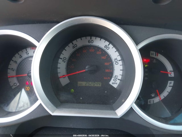 5TFTX4GN3FX050652 Toyota Tacoma Prerunner