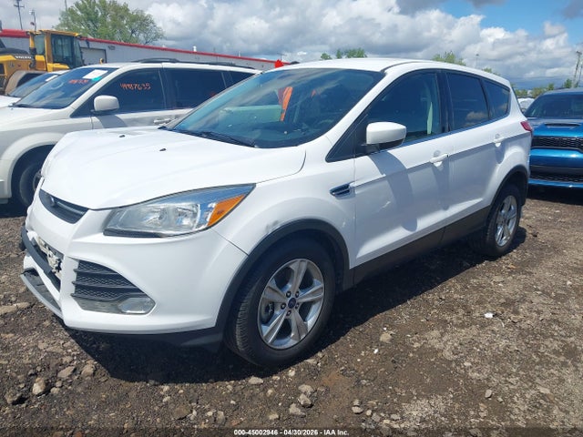 45002946 :رقم المزاد ، 1FMCU9G94GUC38765 vin ، 2016 Ford Escape Se مزاد بيع
