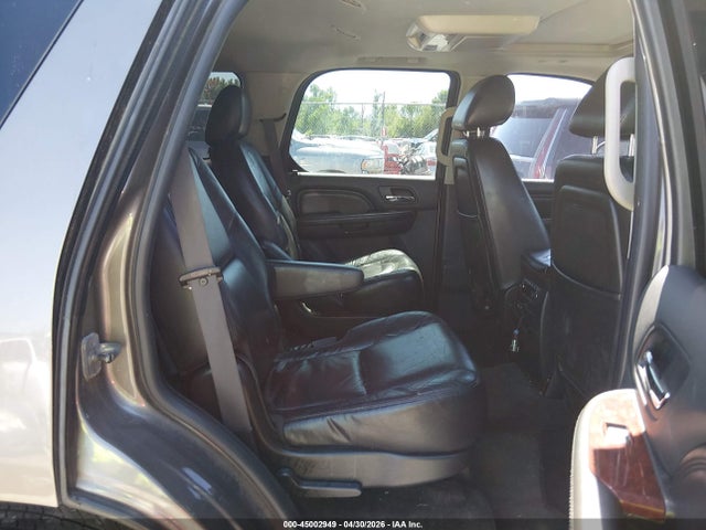 2011 Cadillac Escalade Luxury მანქანა იყიდება აუქციონზე, vin: 1GYS4BEF0BR252331, აუქციონის ნომერი: 45002949