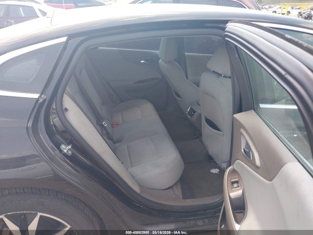 1G1ZE5ST3HF263596 Chevrolet MALIBU 1LT