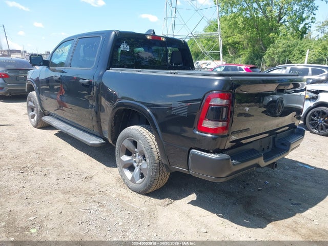 45003018 :رقم المزاد ، 1C6RRFFGXNN245555 vin ، 2022 Ram 1500 Big Horn  4x4 5'7 Box مزاد بيع