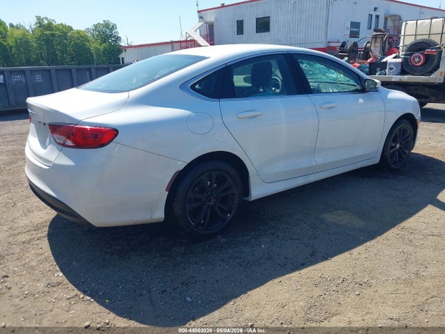 45003029 :رقم المزاد ، 1C3CCCABXFN576510 vin ، 2015 Chrysler 200 Limited مزاد بيع