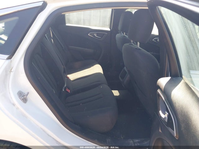 45003029 :رقم المزاد ، 1C3CCCABXFN576510 vin ، 2015 Chrysler 200 Limited مزاد بيع