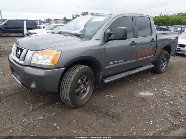 2015 Nissan Titan Pro-4x მანქანა იყიდება აუქციონზე, vin: 1N6BA0EC6FN512881, აუქციონის ნომერი: 45003067