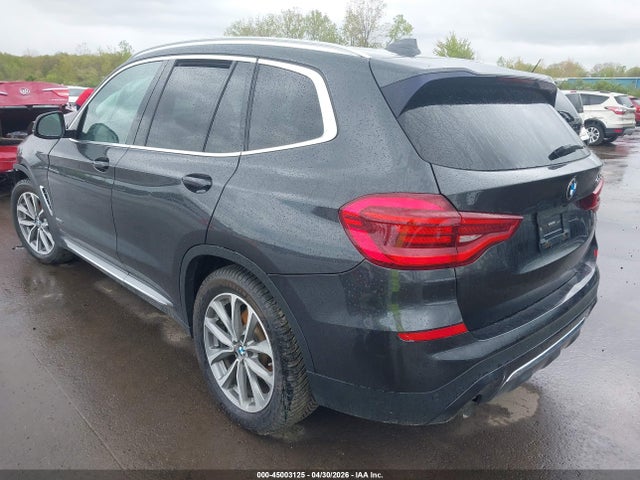 45003125 :رقم المزاد ، 5UXTR9C51JLD62824 vin ، 2018 Bmw X3 Xdrive30i مزاد بيع