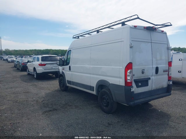45003162 :رقم المزاد ، 3C6TRVCG8JE138815 vin ، 2018 Ram Promaster 2500 High Roof 136 Wb مزاد بيع