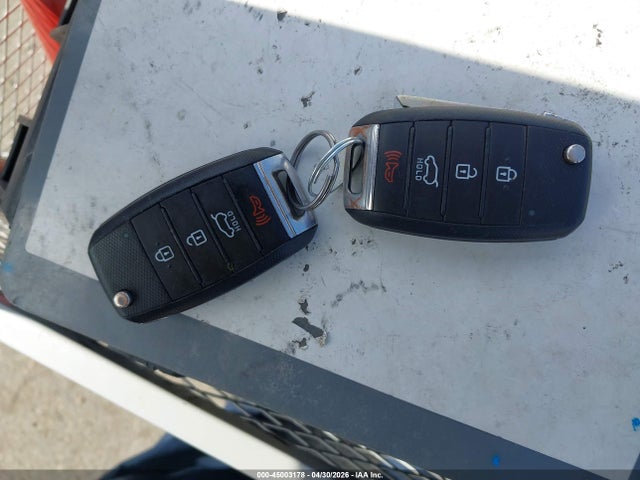 45003178 :رقم المزاد ، KNDCB3LC8H5078779 vin ، 2017 Kia Niro Fe مزاد بيع