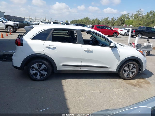 45003178 :رقم المزاد ، KNDCB3LC8H5078779 vin ، 2017 Kia Niro Fe مزاد بيع