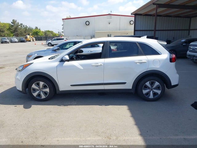 45003178 :رقم المزاد ، KNDCB3LC8H5078779 vin ، 2017 Kia Niro Fe مزاد بيع