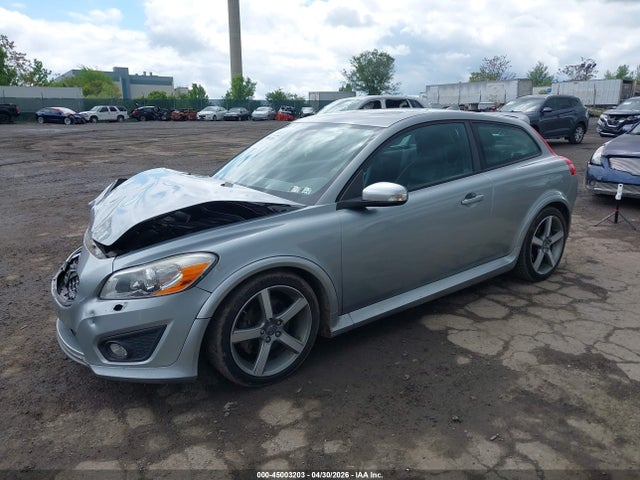 45003203 :رقم المزاد ، YV1672MK8C2269489 vin ، 2012 Volvo C30 T5 Premier Plus مزاد بيع