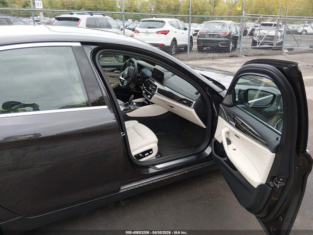 45003206 :رقم المزاد ، WBAJA7C57KWW19662 vin ، 2019 Bmw 530i Xdrive مزاد بيع