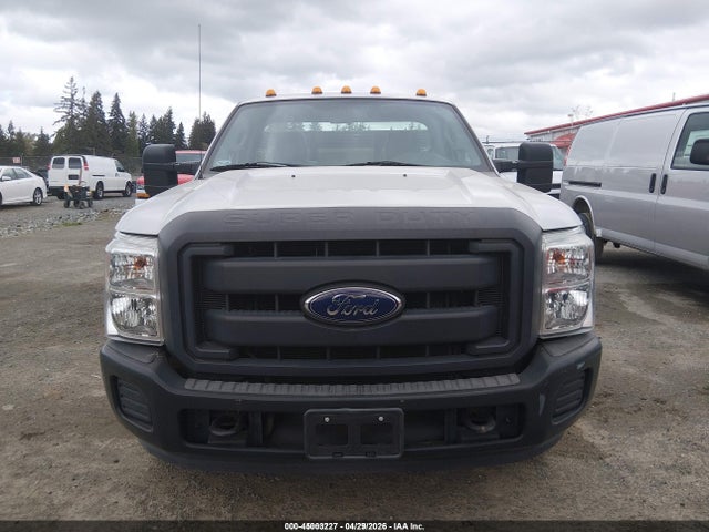 Ford F-350 Chassis Xl 2015 1FDRF3G63FED45483 Image 12