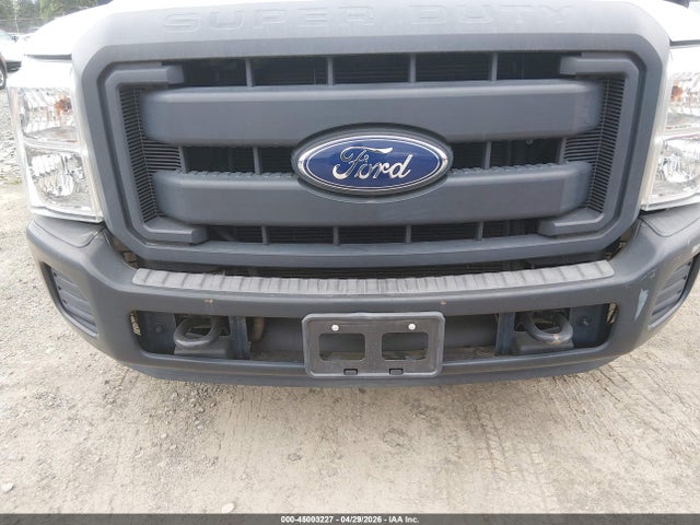 Ford F-350 Chassis Xl 2015 1FDRF3G63FED45483 Image 6
