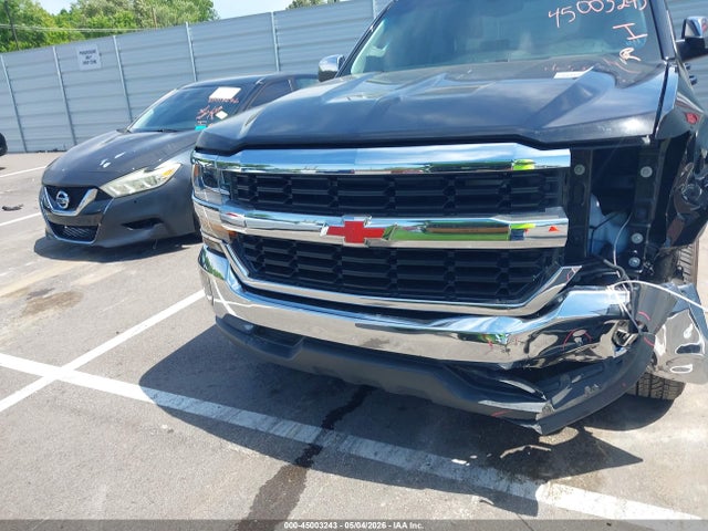 45003243 :رقم المزاد ، 3GCPCREC4JG257057 vin ، 2018 Chevrolet Silverado 1500 1lt مزاد بيع