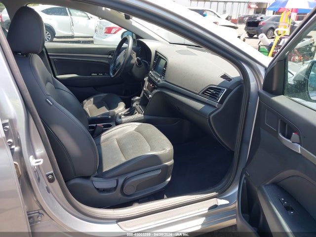 2017 Hyundai Elantra Limited მანქანა იყიდება აუქციონზე, vin: 5NPD84LF1HH088282, აუქციონის ნომერი: 45003259