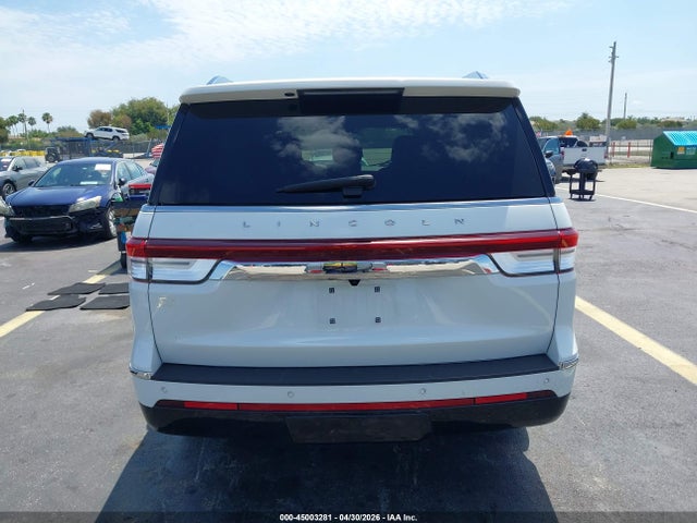 5LMJJ2KG8PEL01726 Lincoln Navigator Reserve