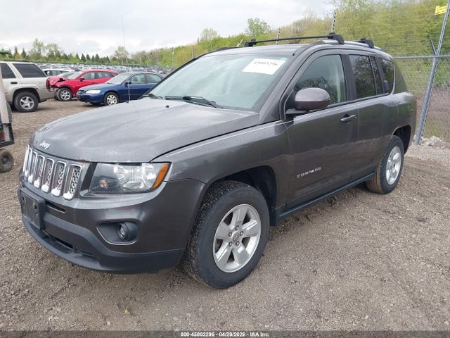 2016 Jeep Compass Latitude მანქანა იყიდება აუქციონზე, vin: 1C4NJCEA9GD744303, აუქციონის ნომერი: 45003296