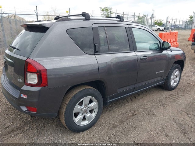 2016 Jeep Compass Latitude მანქანა იყიდება აუქციონზე, vin: 1C4NJCEA9GD744303, აუქციონის ნომერი: 45003296