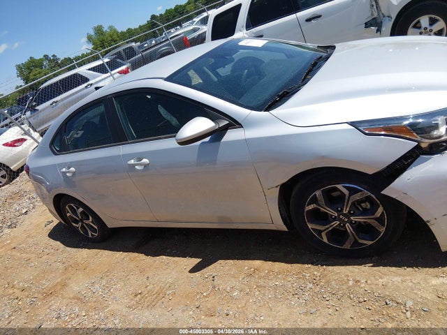 45003305 :رقم المزاد ، 3KPF24AD2ME329633 vin ، 2021 Kia Forte Lxs مزاد بيع