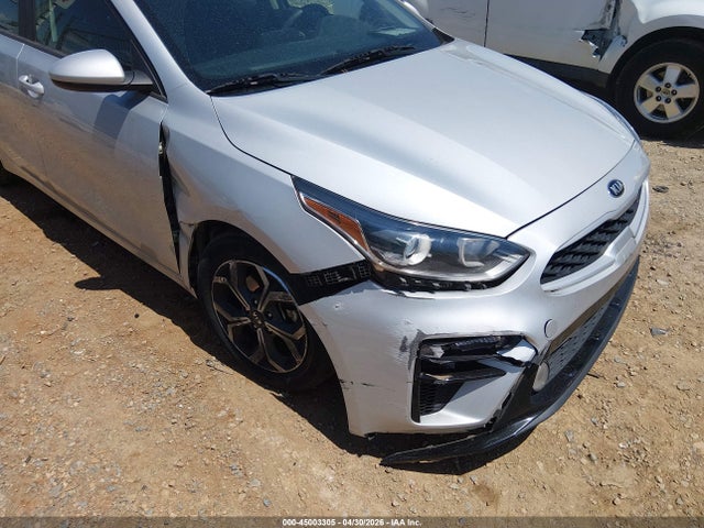 45003305 :رقم المزاد ، 3KPF24AD2ME329633 vin ، 2021 Kia Forte Lxs مزاد بيع
