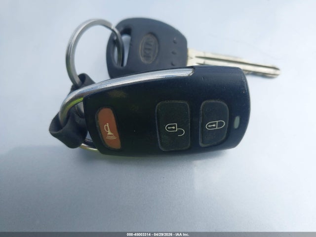 2007 Kia Sedona მანქანა იყიდება აუქციონზე, vin: KNDMB133176130626, აუქციონის ნომერი: 45003314