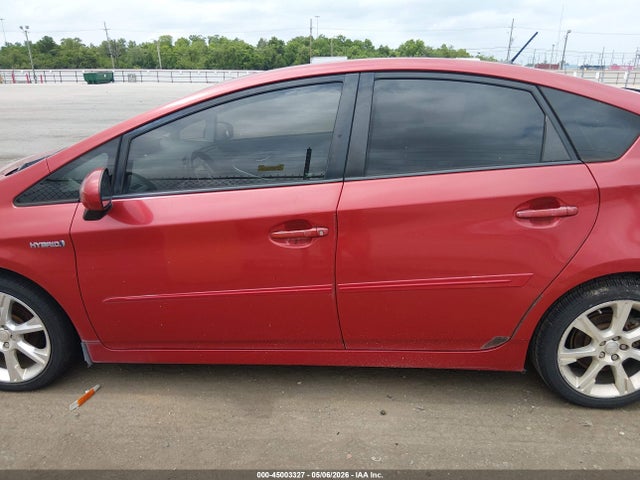 Toyota Prius Three 2014 JTDKN3DU0E1759497 Image 14