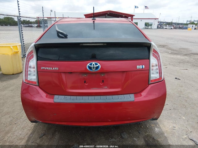 Toyota Prius Three 2014 JTDKN3DU0E1759497 Image 16