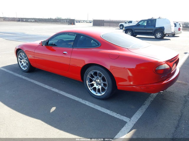 45003348 :رقم المزاد ، SAJJA41B3YPA02521 vin ، 2000 Jaguar Xk8 مزاد بيع