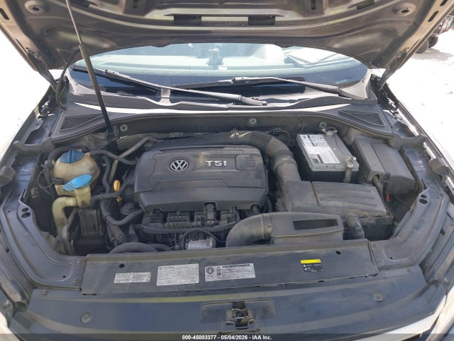 1VWBT7A39HC062599 Volkswagen Passat 1.8t Se