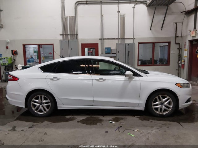 3FA6P0H74GR196158 Ford FUSION SE