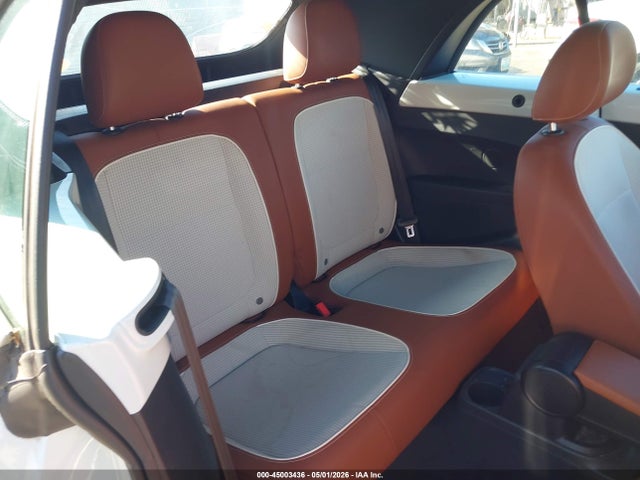 45003436 :رقم المزاد ، 3VW517AT7HM825088 vin ، 2017 Volkswagen Beetle #pinkbeetle/1.8t Classic/1.8t S/1.8t Se/1.8t Sel مزاد بيع