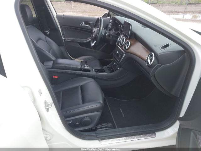 Продажа на аукционе авто 2016 Mercedes-benz Gla 250 4matic, vin: WDCTG4GB7GJ214313, номер лота: 45003506
