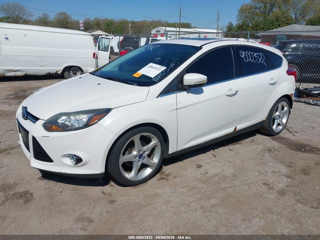 2013 Ford Focus Titanium მანქანა იყიდება აუქციონზე, vin: 1FADP3N27DL328499, აუქციონის ნომერი: 45003522