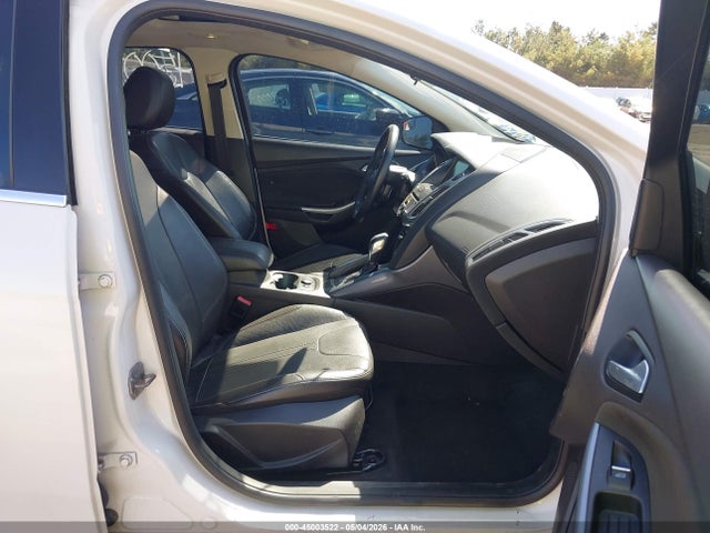 2013 Ford Focus Titanium მანქანა იყიდება აუქციონზე, vin: 1FADP3N27DL328499, აუქციონის ნომერი: 45003522