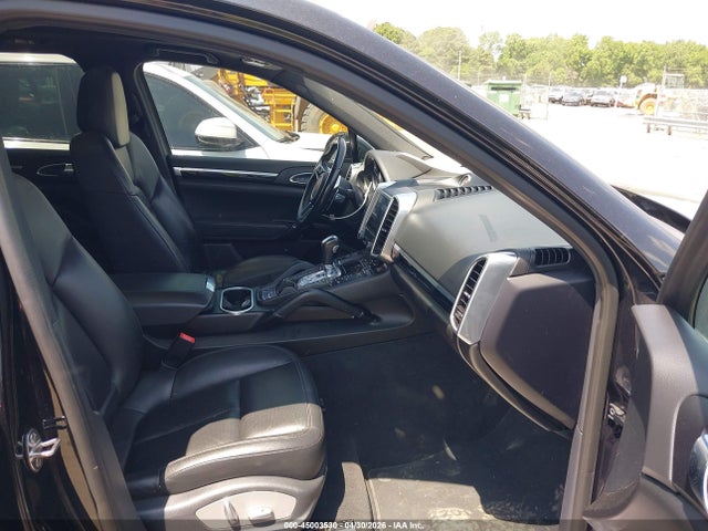 Продажа на аукционе авто 2017 Porsche Cayenne Platinum Edition, vin: WP1AA2A29HKA85786, номер лота: 45003530