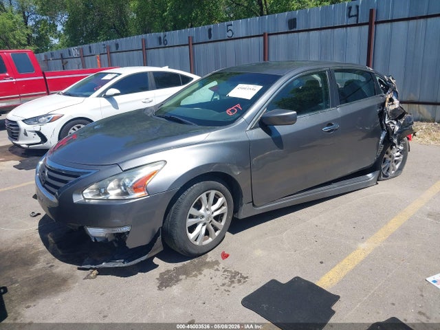 Nissan Altima 2.5 S 2014 1N4AL3APXEC429084 Image 2
