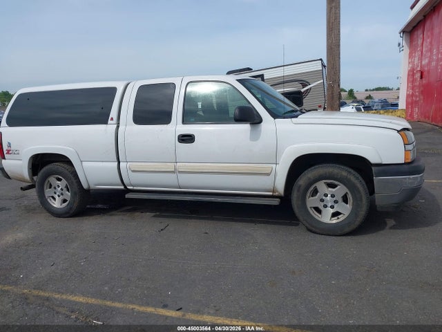 Продаж на аукціоні авто 2005 Chevrolet Silverado 1500 Z71, vin: 2GCEK19B751293840, номер лоту: 45003564