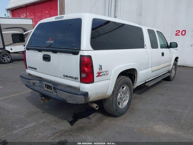 Продаж на аукціоні авто 2005 Chevrolet Silverado 1500 Z71, vin: 2GCEK19B751293840, номер лоту: 45003564