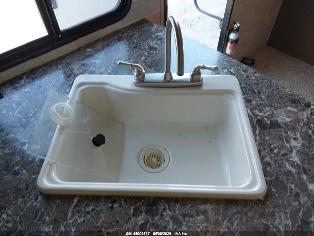 Продажа на аукционе авто 2015 Keystone Rv Springdale 266rl Travel Trailer, vin: 4YDT26620F3101241, номер лота: 45003587