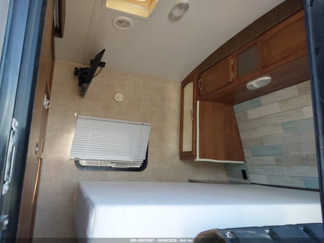 Продажа на аукционе авто 2015 Keystone Rv Springdale 266rl Travel Trailer, vin: 4YDT26620F3101241, номер лота: 45003587