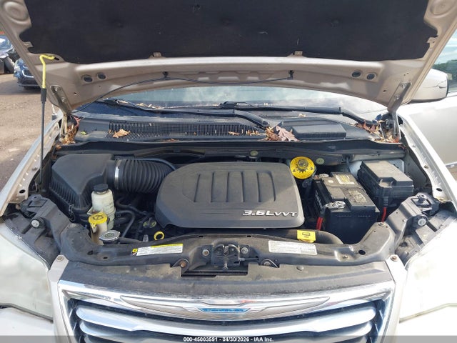 Продаж на аукціоні авто 2015 Chrysler Town & Country Touring, vin: 2C4RC1BG3FR565226, номер лоту: 45003591