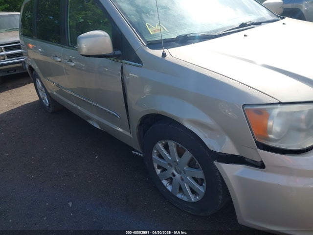 Продаж на аукціоні авто 2015 Chrysler Town & Country Touring, vin: 2C4RC1BG3FR565226, номер лоту: 45003591